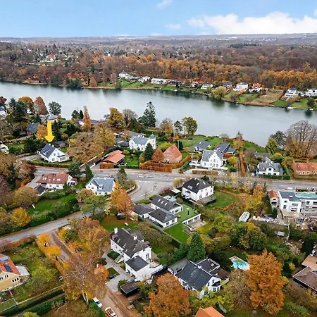 Classic 260 M2 Near Villa